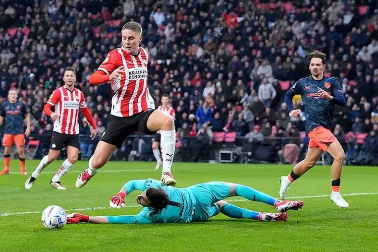 欧冠赛程吃紧，密尔沃基雄鹿加时末段更衣室发声，赛场秩序良好，高层口径保持一致(末段爱情by丧心病狂的瓜皮未删减)