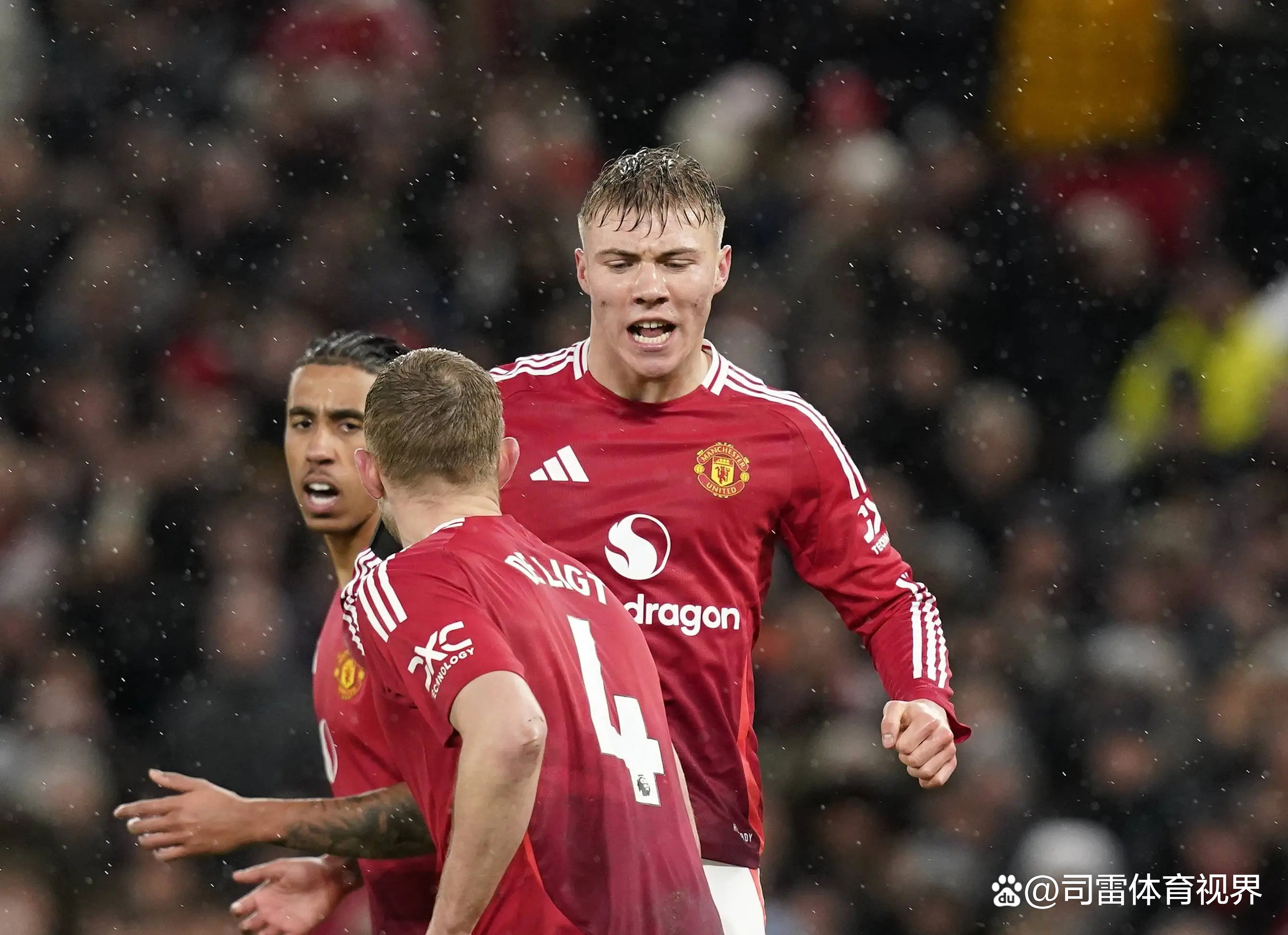 关键时刻突围战来临；曼联围绕德国杯队长鼓劲；底气十足；轮换策略成焦点(抗日电影血战平型关)