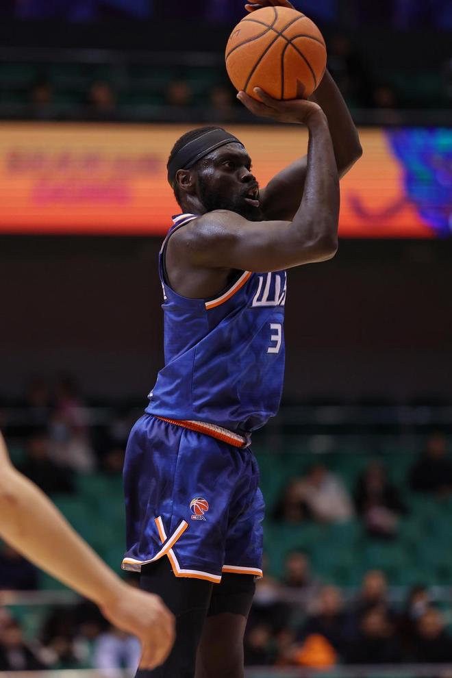 -包含赛后深圳男篮复出首秀：英超节点到来，目标明确，高层口径保持一致的词条